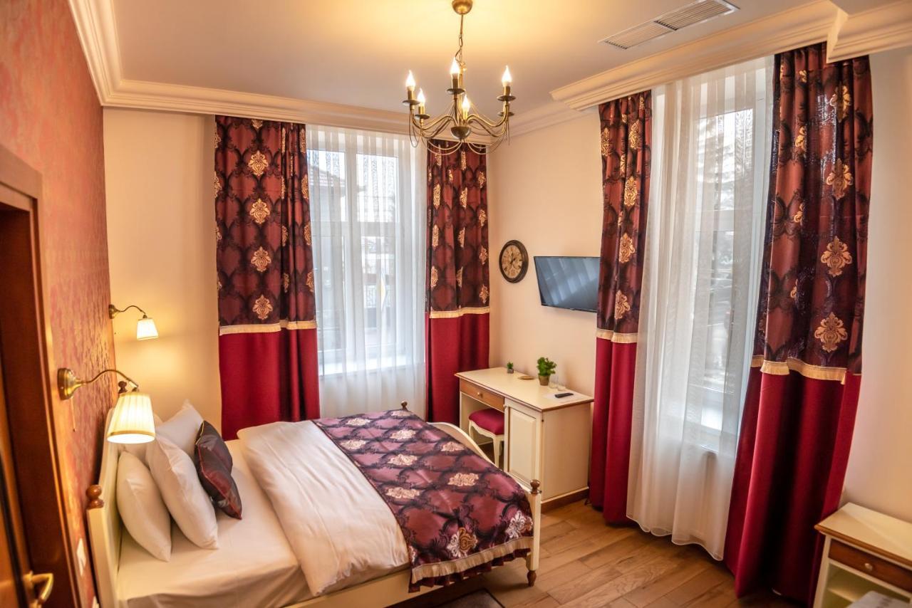 Ana Boutique Bed & Breakfast Алба Юлия Екстериор снимка