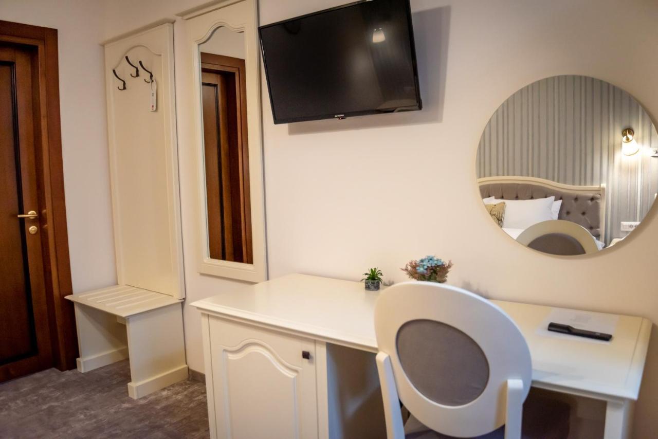 Ana Boutique Bed & Breakfast Алба Юлия Екстериор снимка