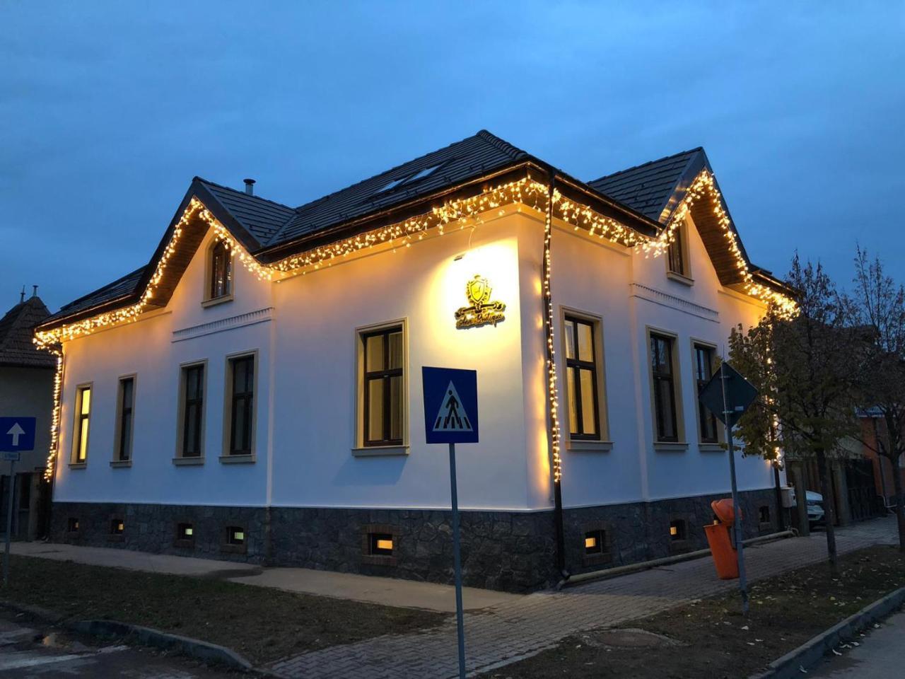 Ana Boutique Bed & Breakfast Алба Юлия Екстериор снимка